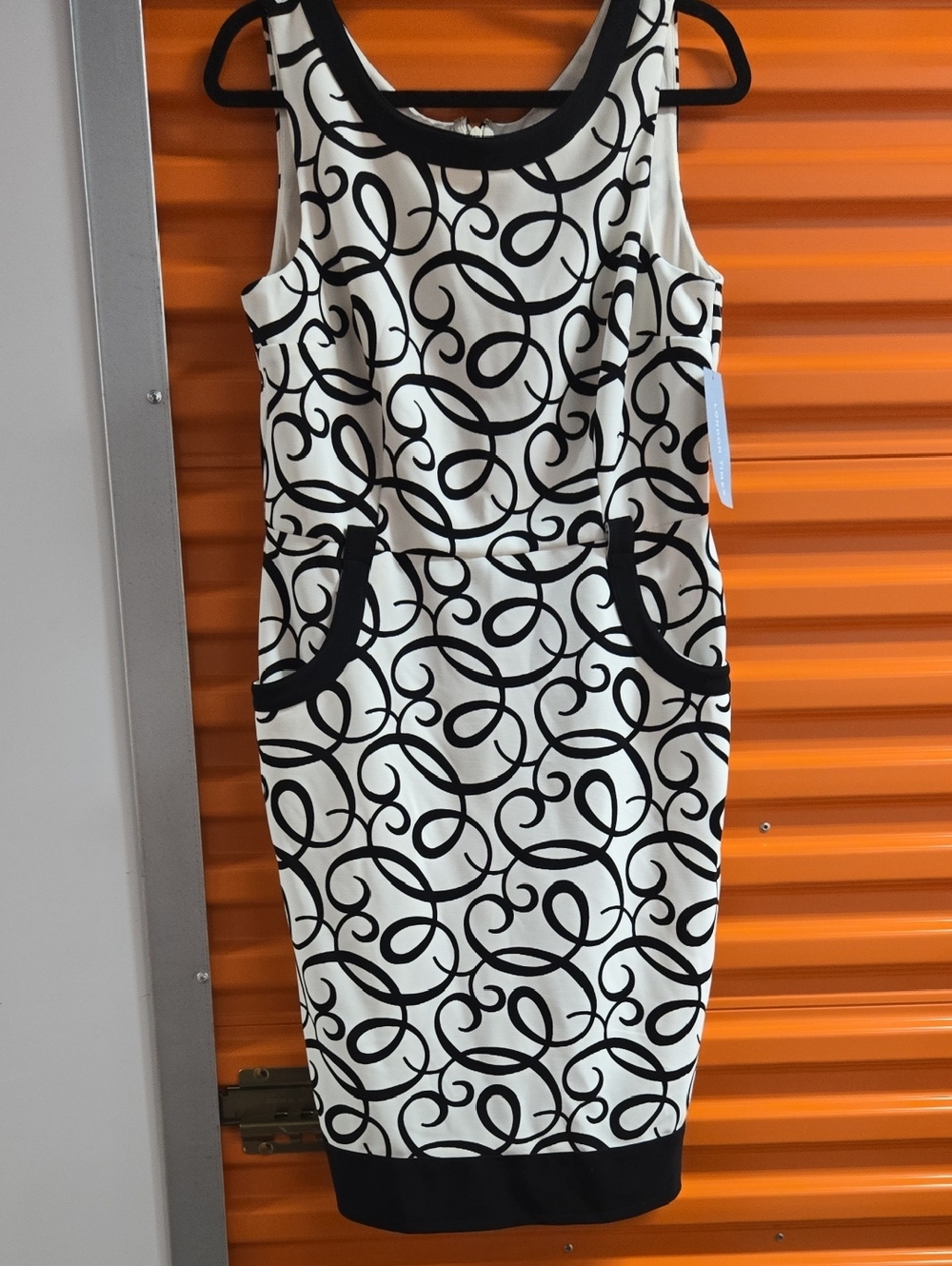 Sleeveless Black & White Swirl Sheath Dress